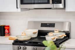 City Adventure-Quick NYC Access-2BR-Free Parking