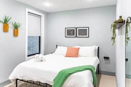 City Life-2 Bedrooms-Free Indoor Parking-20minNYC