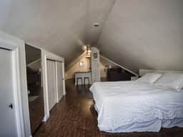 Comfy 3rd Floor Studio Near NYC