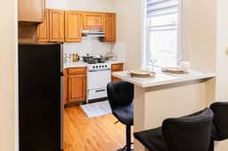 Cozy 1BR in WNY – Direct Bus to Times Square