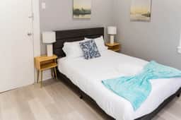 Spacious 3 Bedroom | Steps to Bus to NYC + Views
