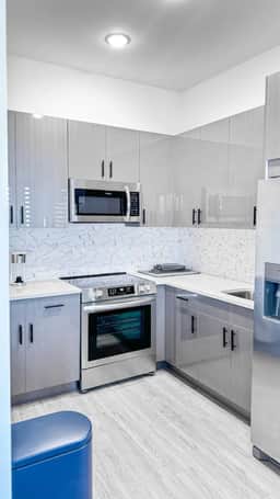 Stylish Studio Apt-Outside NYC