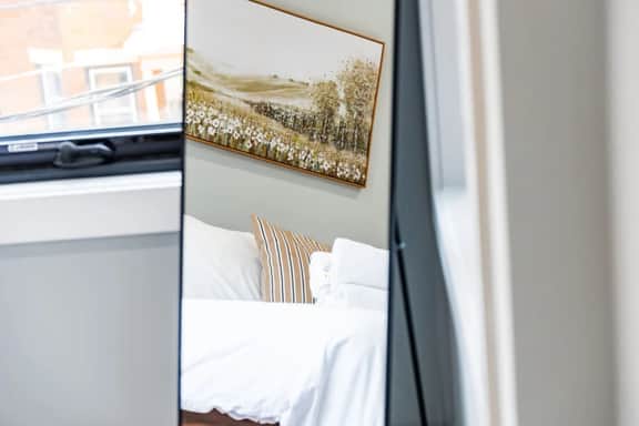 City Life-2 Bedrooms-Free Indoor Parking-20minNYC