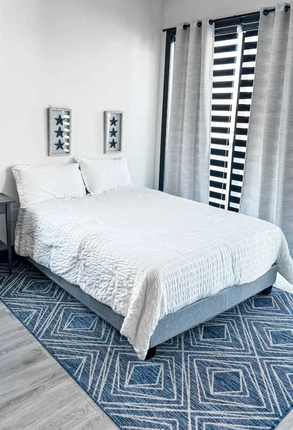 Stylish Studio Apt-Outside NYC
